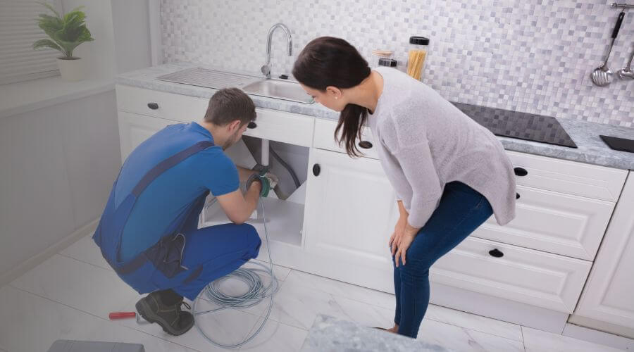 Professional sink repair in Farina, IL